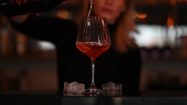 Bartender Woman Pours Aperol Transparent Glass High Quality Fullhd Footage — Stock Video