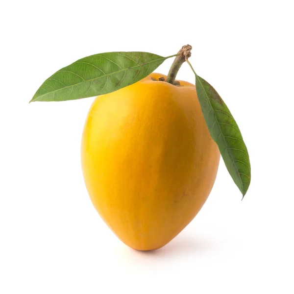 Owoce Jaj Liśćmi Widok Bliska Owoce Tropikalne Izolowane Białym Tle — Zdjęcie stockowe