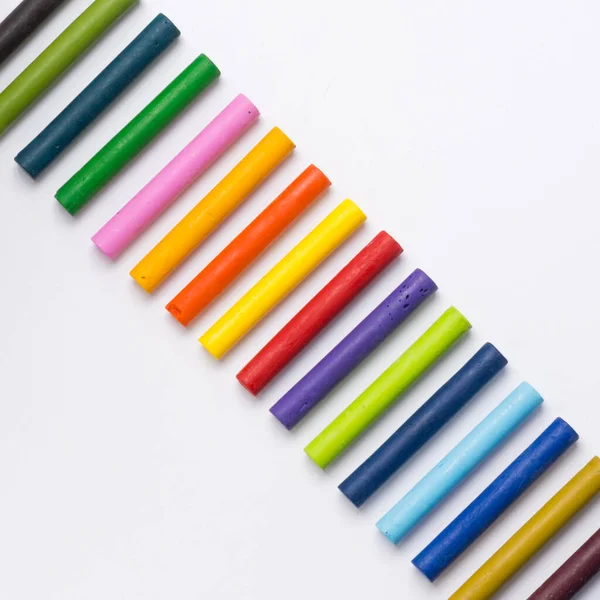 Crayons Pastel Huile Multicolore Disposés Sur Fond Blanc — Photo