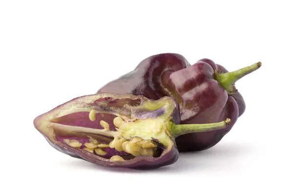 Fialová Habanero Chilli Paprika Celé Ovoce Plátek Izolované Bílém Pozadí — Stock fotografie
