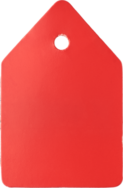 boş küçük kırmızı karton fiyat etiketi asılı delik izole beyaz arkaplan, iple veya iplikle asmak veya eklemek için dizayn edilmiş, yazma fiyatları, kodlar veya notlar için kopyalama alanı