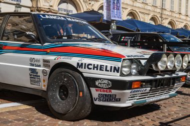 Lancia Delta Integrale, ralli dünyasında bir ikondur, kazanan bir süper araba, İtalyan mühendislik ve tasarım şaheseridir. Yarış spor arabası performansı ve ileri tüm tekerden çekişiyle övgü topladı. haber olayları