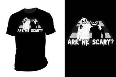 Cadılar Bayramı 'nda iki erkek silueti tişört, eski moda.