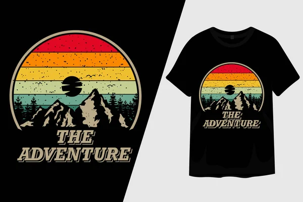 Adventure Mountain Póló Dizájn — Stock Vector