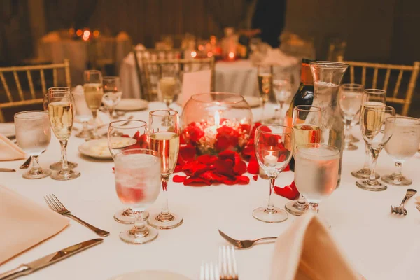 Tischdekoration Für Hochzeitsempfang — Stockfoto