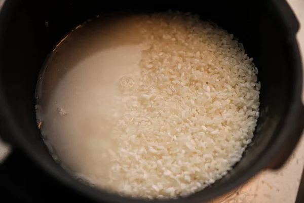 茶碗の中の米を閉じて — ストック写真