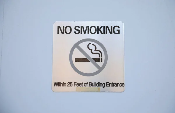 Não Fumar Sinal Fundo Branco — Fotografia de Stock