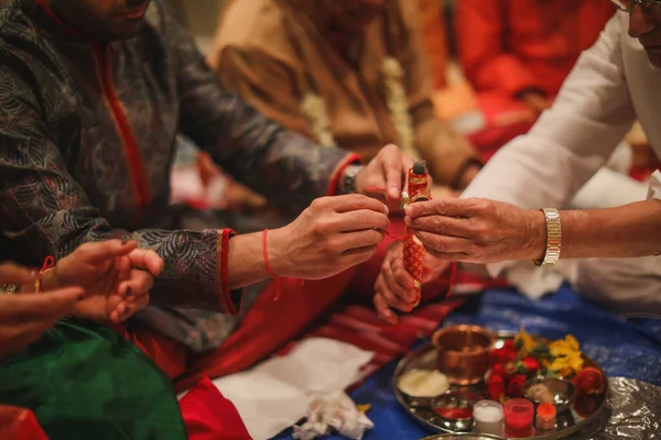 Люди Сім Святкування Традиції Дружба Традиційний Індійський Індуїстський Індія — стокове фото