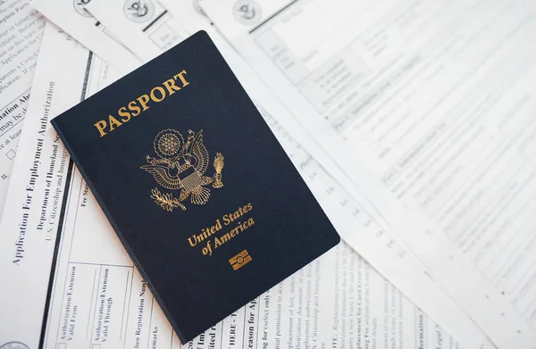 Паспорт Красной Книгой Белом Фоне — стоковое фото
