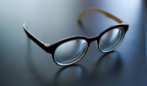 Okulary Przeciwsłoneczne Białym Tle — Zdjęcie stockowe