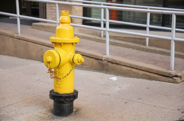 Hidrante Incêndio Uma Ferramenta Vital Para Bombeiros Acessarem Água Extinguirem — Fotografia de Stock