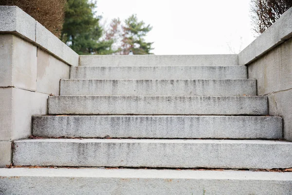Сходи Символізують Подорож Успіху Кожен Крок Представляє Прогрес Досягненні Мети — стокове фото