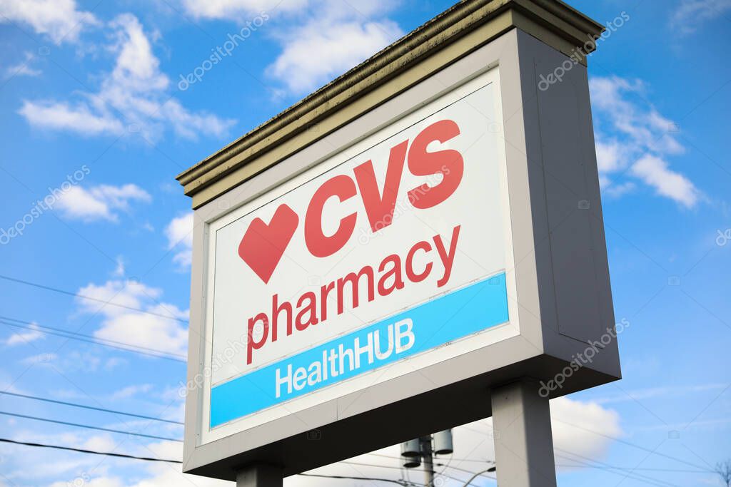 Providence, Rhode Island, EE. UU., 18 de abril de 2023. CVS Pharmacy