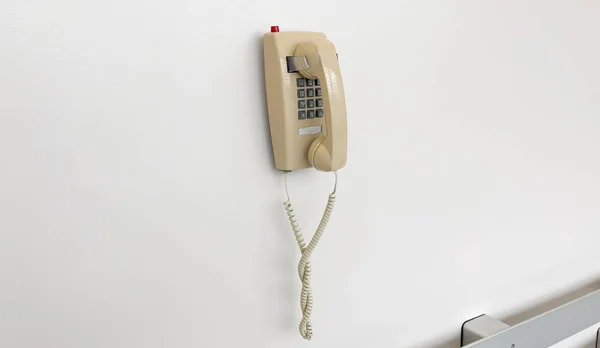 Old School Payphone Dangling Line Can Symbolize Nostalgia Time Communication — Stock Photo, Image