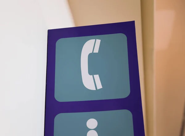 Teléfono Público Vieja Escuela Con Una Línea Colgante Puede Simbolizar — Foto de Stock
