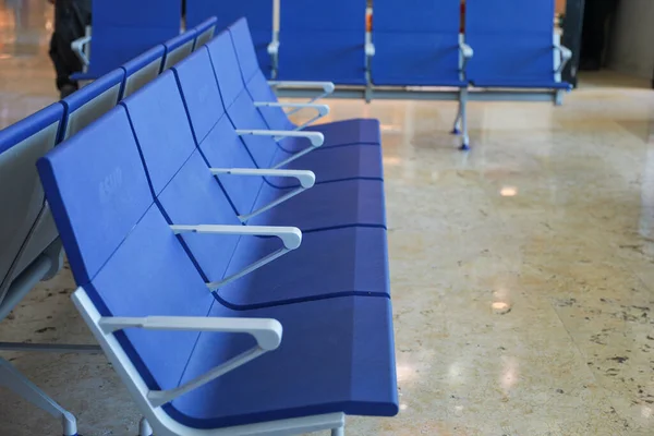 Assento Aeroporto Vazio Simboliza Solidão Abandono Vazio Representa Incerteza Ansiedade — Fotografia de Stock