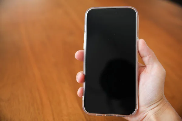 Una Pantalla Vacía Teléfono Negro Simboliza Potencial Desconexión Adicción Tecnología — Foto de Stock