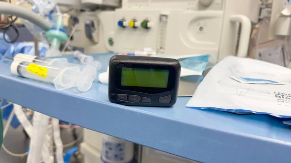 Hastane Çağrı Cihazı Teknolojisi Tıbbi Uzmanlar Arasında Verimli Iletişim Koordinasyonu — Stok fotoğraf