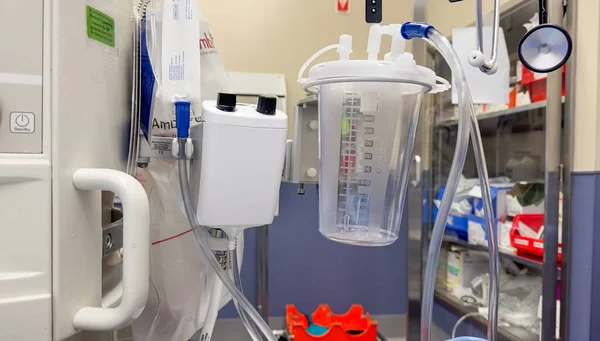 Anestezi Havalandırma Makinesi Solunum Desteği Tıbbi Müdahale Hasta Bakımını Sembolize — Stok fotoğraf