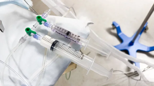 Las Jeringas Anestesia Con Propofol Simbolizan Sedación Médica Administración Medicamentos —  Fotos de Stock