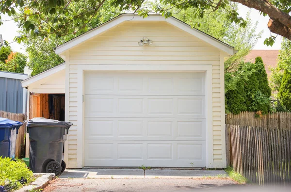 American Home Garage Symbol Personal Space Storage Security Embodiment American — Stock Photo, Image