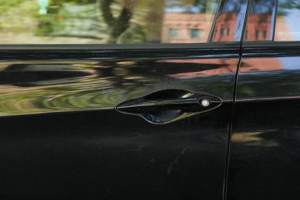 Arabanın Kapı Kolu Dış Görünüşü Giriş Rahatlık Hareket Ulaşım Kapısını — Stok fotoğraf