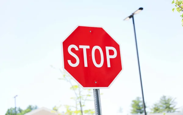 Červená Stopka Znamená Opatrnost Bezpečnost Kontrolu Nutnost Pozastavit Nebo Zastavit — Stock fotografie