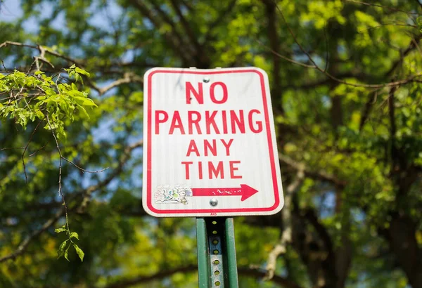 Žádné Parkovací Znamení Znamená Omezení Zákaz Vymáhání Určené Prostory Kde — Stock fotografie