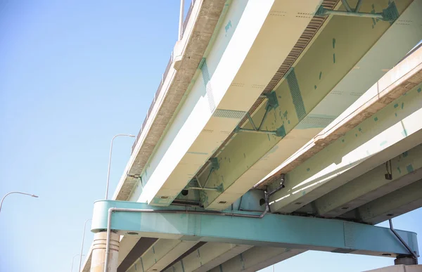 Viaduto Rodovia Simboliza Conectividade Transporte Infraestrutura Urbana Eficiência Interseção Diferentes — Fotografia de Stock