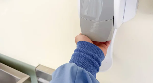 Hand Sanitizer Represents Cleanliness Hygiene Protection Health Safety Importance Hand — Stock Photo, Image