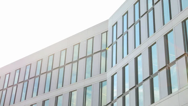 Edificio Moderno Con Pared Cristal Ventanas —  Fotos de Stock