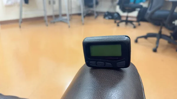 Pager Beeper Device Rests Desk Representing Power Instant Communication Connectivity — Stock Photo, Image
