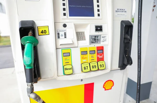 Gasolinera Con Boquilla Bomba Combustible —  Fotos de Stock