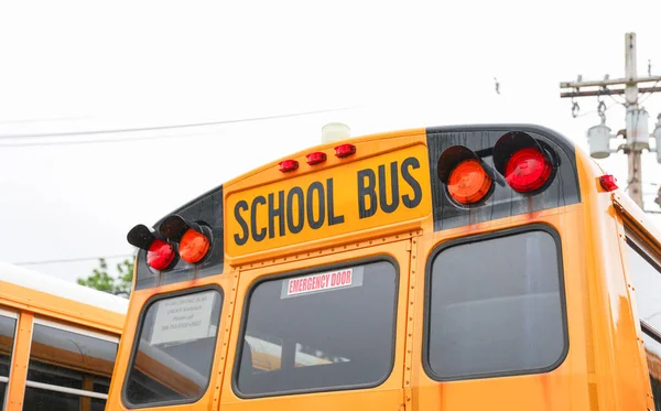 Ônibus Escolar Cidade — Fotografia de Stock