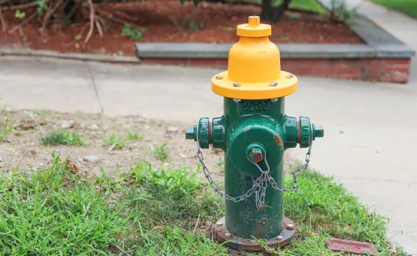 Hidrante Con Hidrante Agua —  Fotos de Stock