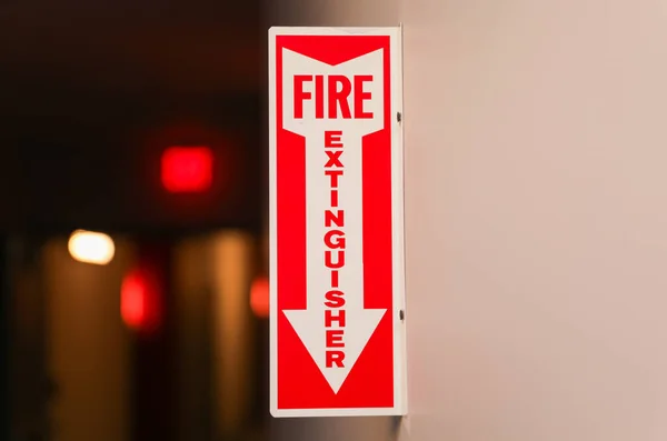 Emergency Fire Sign Fire Extinguisher — Stock Photo, Image
