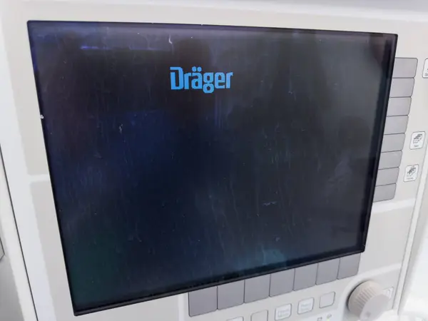Teclado Computador Com Uma Tela Branca Monitor — Fotografia de Stock