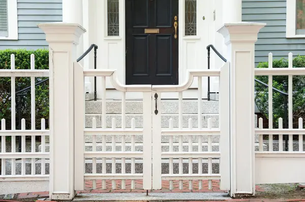 Białe Drzwi Nowym Domu — Zdjęcie stockowe