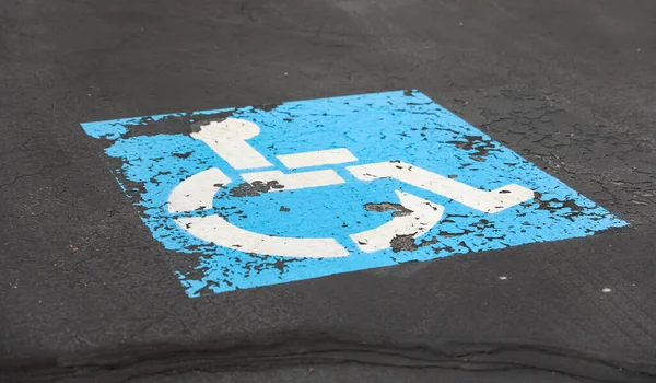 Señal Aparcamiento Para Discapacitados Pared Hormigón —  Fotos de Stock