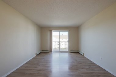 Beyaz duvarları olan boş bir oda. İç dizayn. 3d oluşturma 