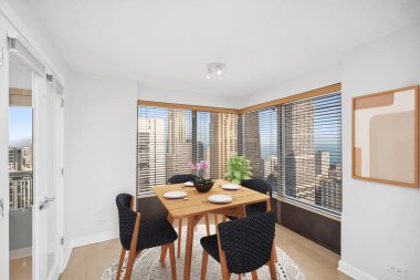 Modern yemek odasının içinde masa ve sandalyeler, 3 boyutlu görüntüleme