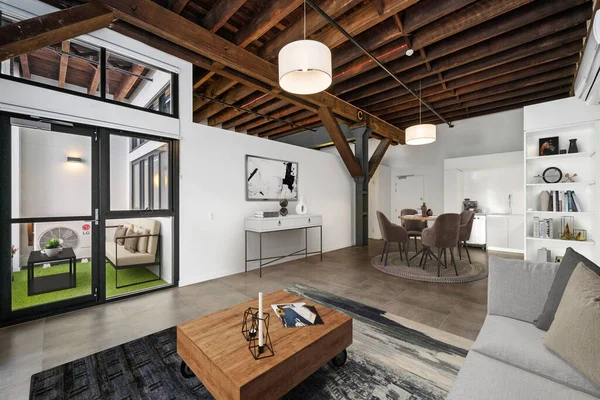 Interior Apartemen Modern Dengan Sofa Dan Kursi — Stok Foto