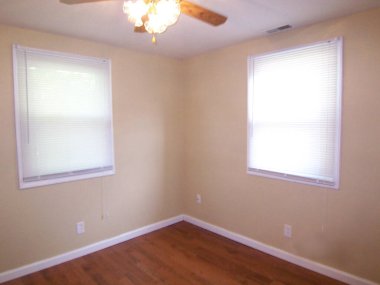 Yeni boş oda içi. 3d oluşturma