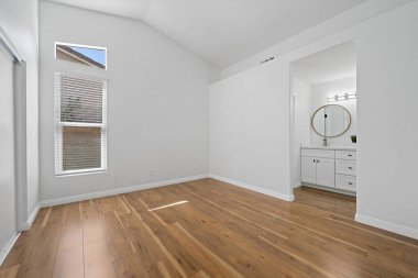 Yeni dairede boş bir oda. 3d oluşturma