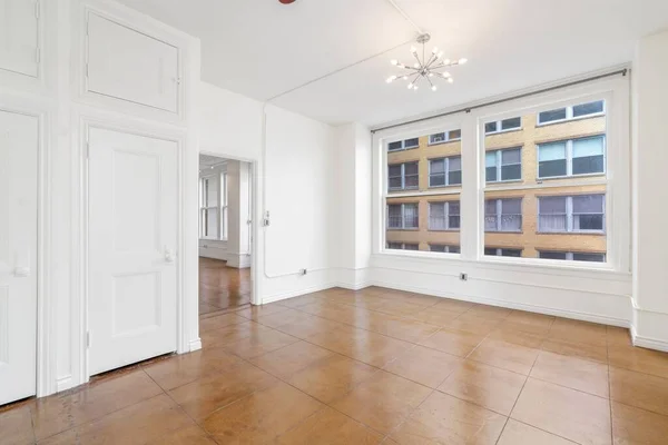 Lege Witte Kamer Interieur Van Nieuw Appartement — Stockfoto