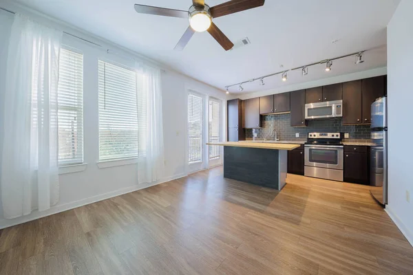 Modern mutfak iç mimarisi. 3B görüntüleme