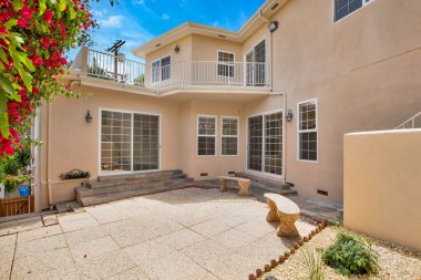 Köyün eski, güzel mimarisi. 3d oluşturma 