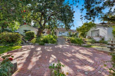 Güzel güneşli bir günde ev, 3D görüntüleme