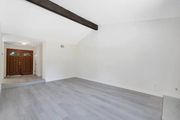 Leerer Raum Mit Weißen Wänden Und Holzboden Darstellung — Stockfoto