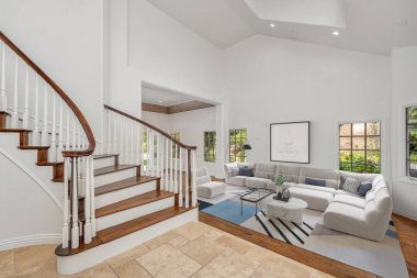 Kanepesi ve ahşap zemini olan modern oturma odası. 3d oluşturma 